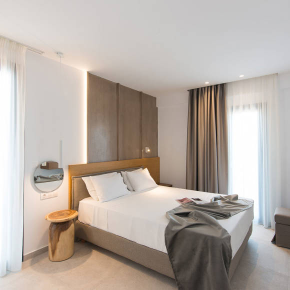 Nami Hotel Suites Deluxe Room bedroom