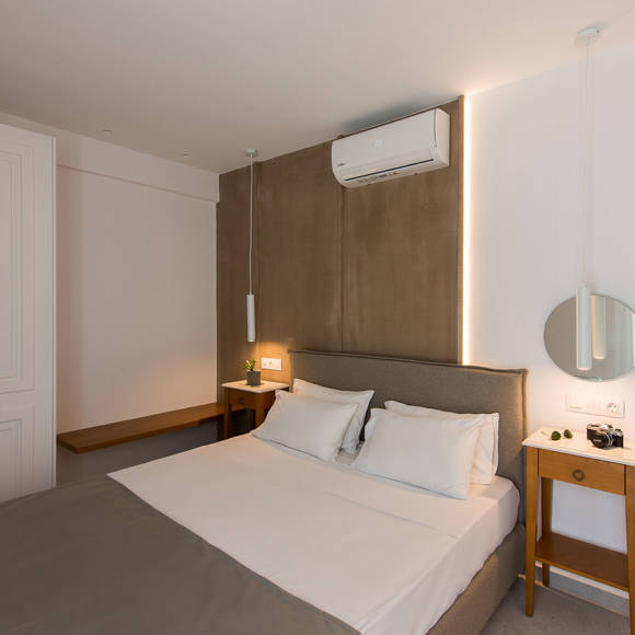 Nami Hotel Suites Suite bedroom