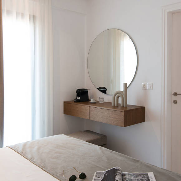 Nami Hotel Suites Deluxe Room bedroom amenities